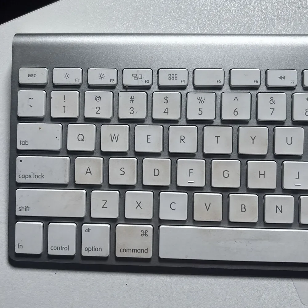 Genuine Apple A1314 Bluetooth Wireless Keyboard for iMac